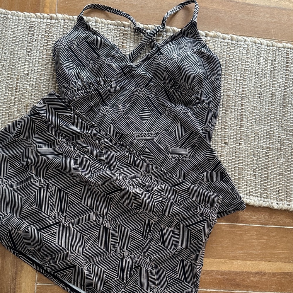 Garnet Hill Swimsuit Set